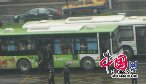 湖南长沙发生一起枪击案 一男子身中多枪(图)