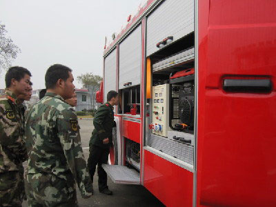 江西万安斥资79万元购置消防救援设备