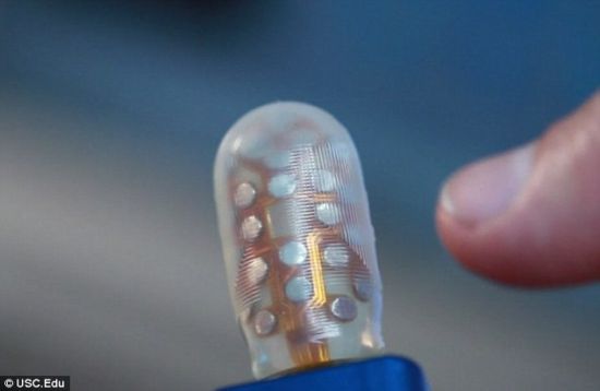 新型机械手可识别不同材料敏感度超人类