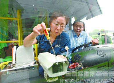 武汉公交安装电子眼