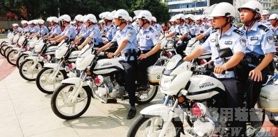 桂平市公安局配发警用摩托到基层一线实战部门