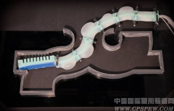MIT开发出柔性机器人：可无人为操控似蛇滑行