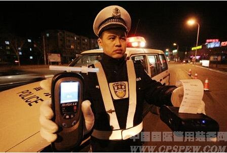 贵州启用新型酒精检测仪 对酒驾“零容忍、零漏洞”