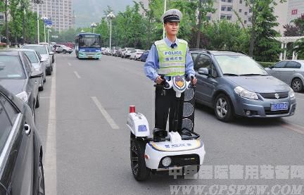 陕西宝鸡配自平衡警务电动车 能录像能当交通灯