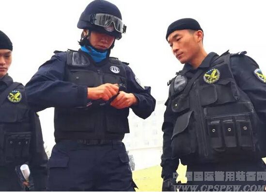 天津特警的强悍兵器